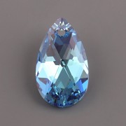Swarovski Elements přívěsky 6106 – Hruška – Aquamarine AB – 22mm