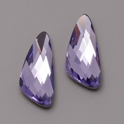 Swarovski Elements Fancy Stone 4790 – Wing – Tanzanite Foiled – 23mm