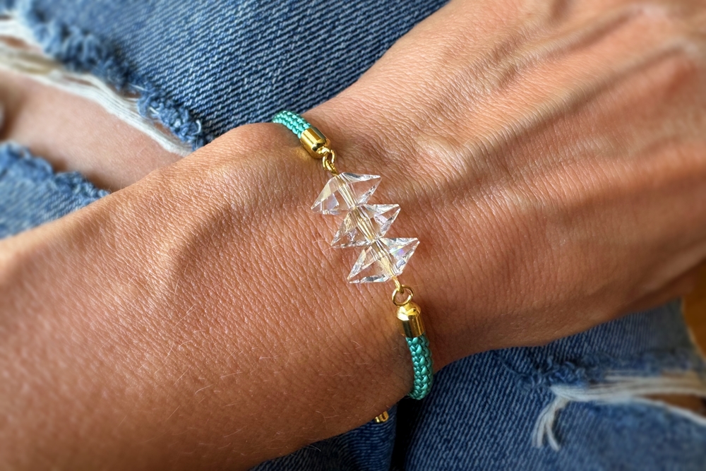 Utahovací náramek s korálky Swarovski