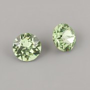 Swarovski Elements XIRIUS Chaton 1088 – Peridot Foiled – 8mm