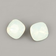 Fancy Stone Swarovski Elements 4470 – Chrysolite Opal - 10mm