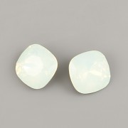 Fancy Stone Swarovski Elements 4470 – Chrysolite Opal - 10mm