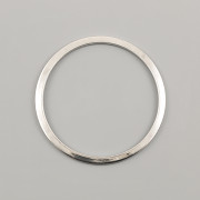 KROUŽEK plochý jemně prohnutý 36mm - rhodium