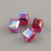 Korálky Swarovski Elements – kostička 5601 – Fuchsia AB - 6mm