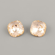 PRECIOSA 4470 Cushion Cut – Light Peach Foiled- 10mm