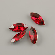 Swarovski NAVETTE 4228 – Scarlet F - 10mm