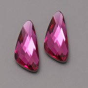 Swarovski Elements Fancy Stone 4790 – Wing – Fuchsia Foiled – 23mm