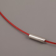Obruč drátková - červená - zapínání magnet