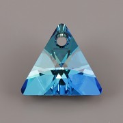 Swarovski Elements přívěsky 6628 - XILION Triangle - Bermuda Blue P - 16mm