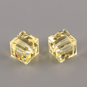 Korálky Swarovski Elements – kostička 5601 – Jonquil - 8mm