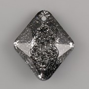 Swarovski přívěsky 6926 – Growing Crystal Rhombus – Silver Night - 26mm